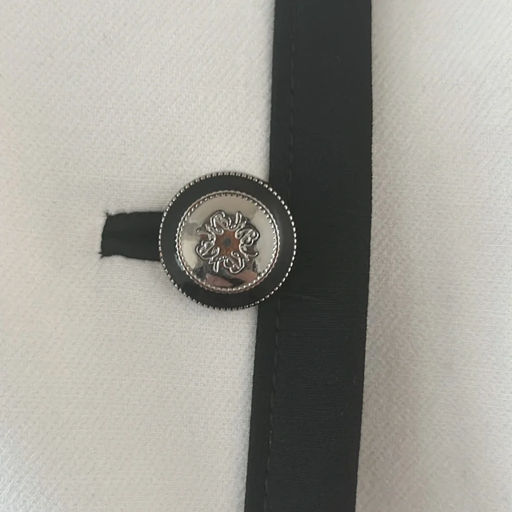 White House Black Market Black and White Blazer with Contrast Trim-brand new! - Picture 4 of 7